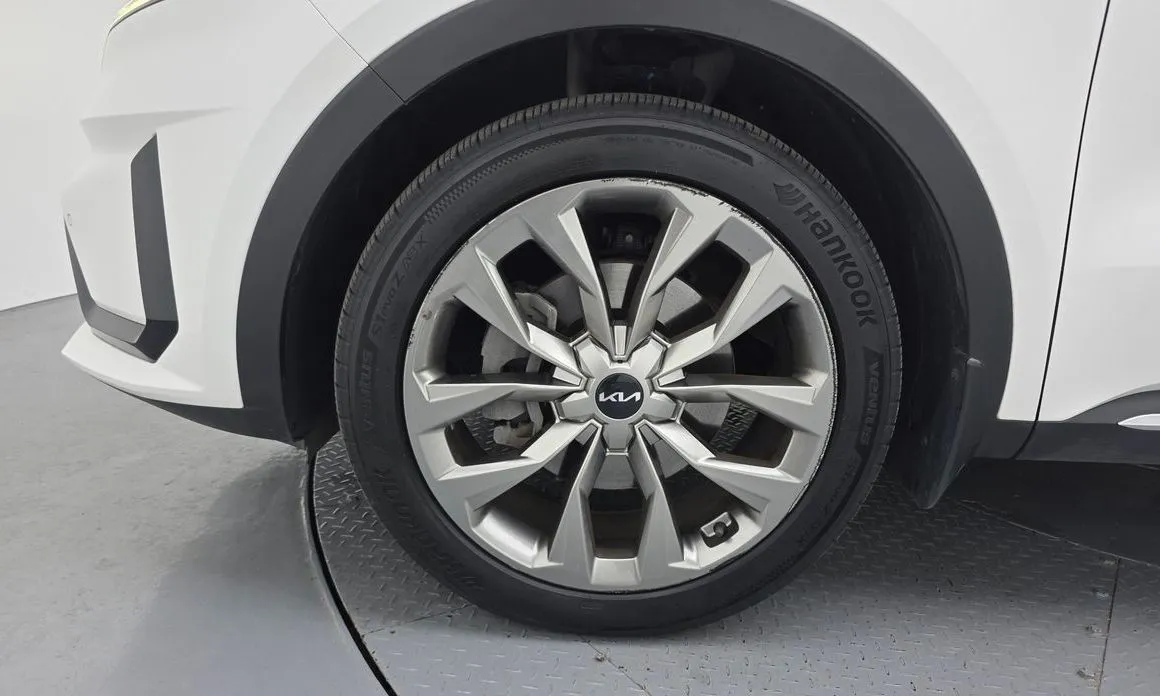 Kia Sorento — фото 8