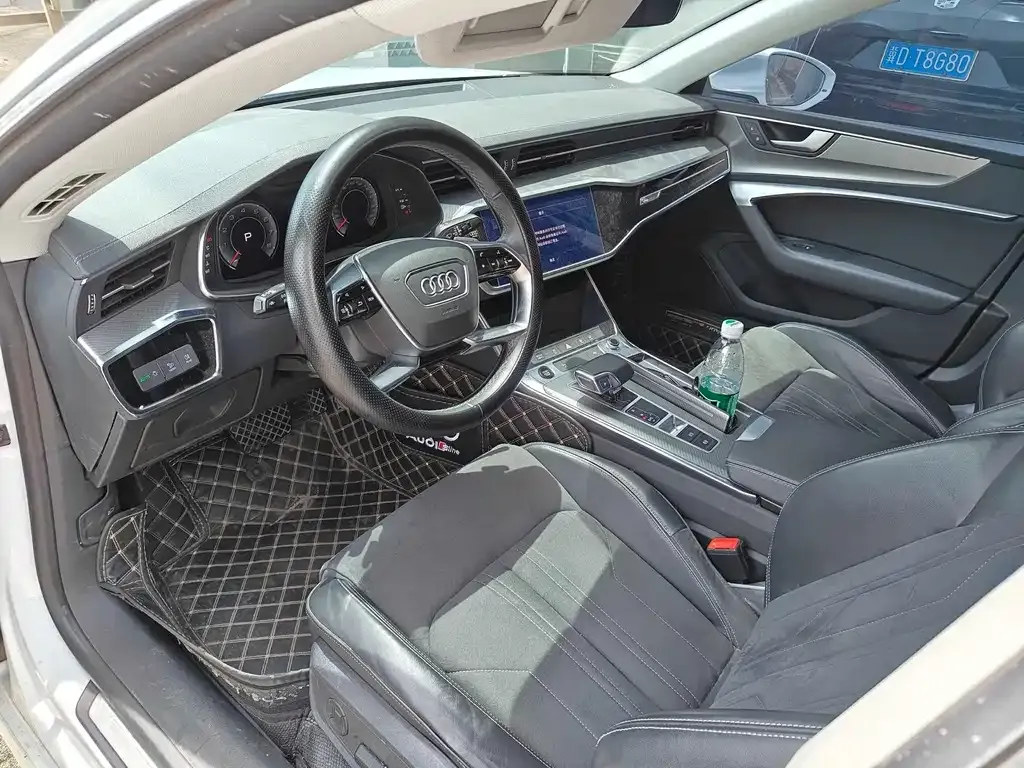 Audi A7L — фото 3