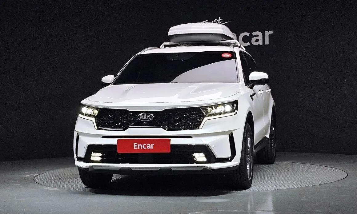 Kia Sorento — фото 8