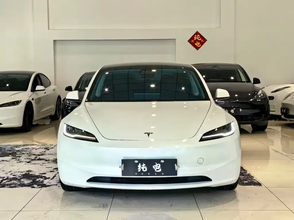 Tesla Model 3 — фото 4