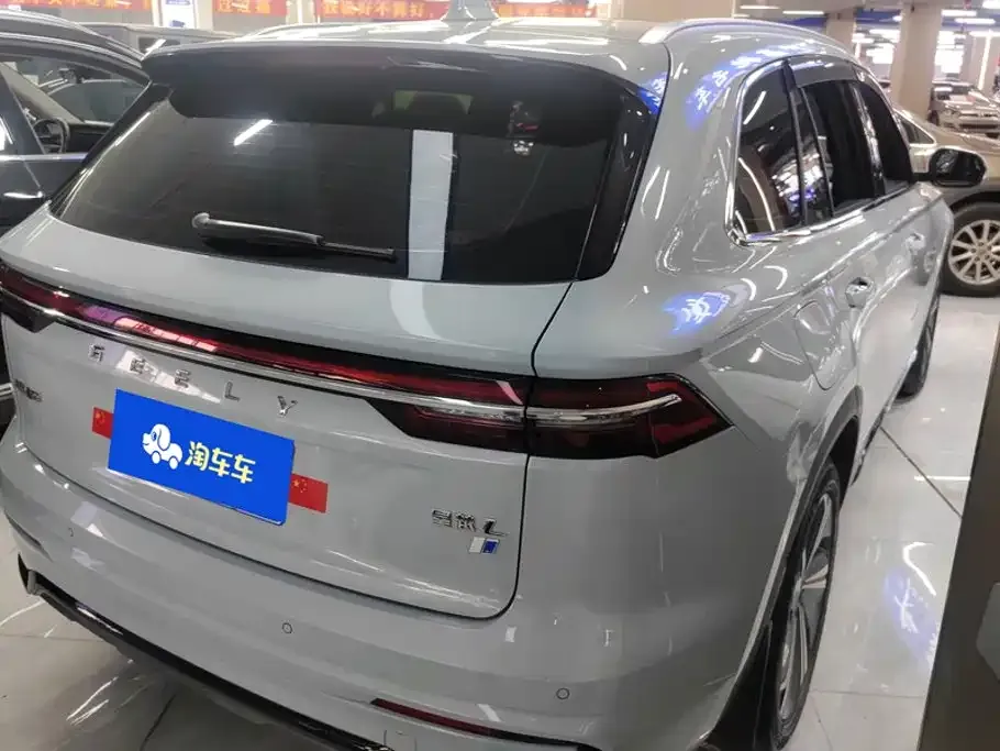 Geely Xingyue L — фото 9