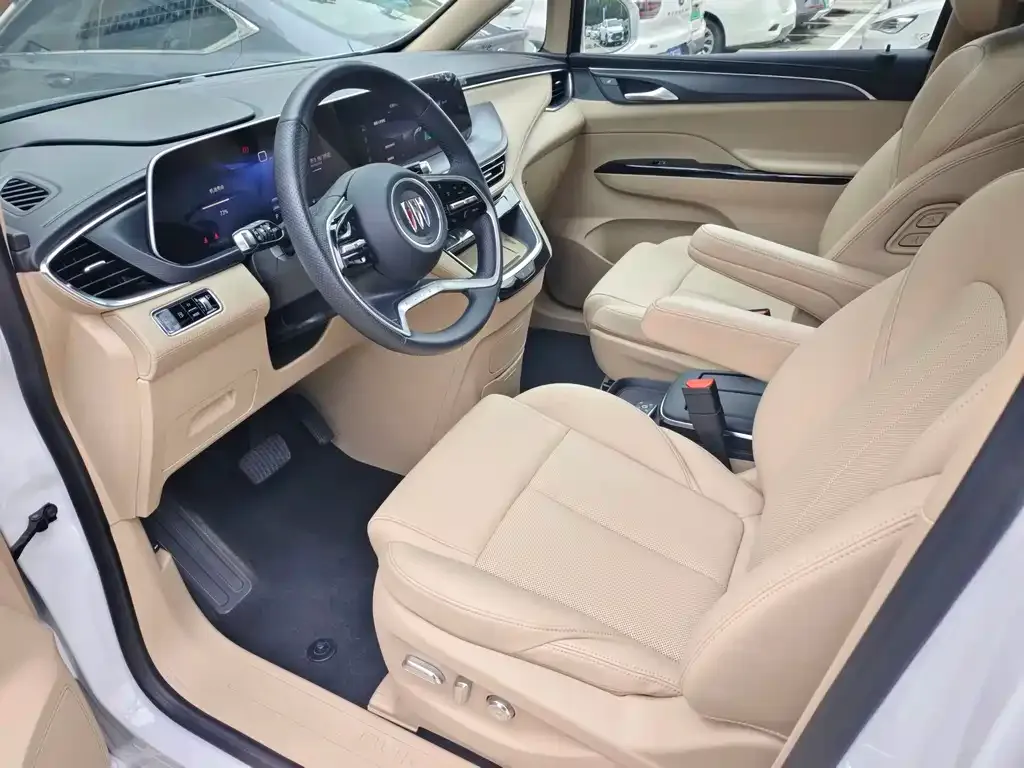 Buick GL8 Hybrid — фото 10