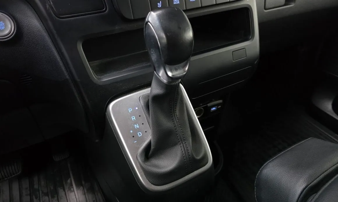 Hyundai Staria — фото 4
