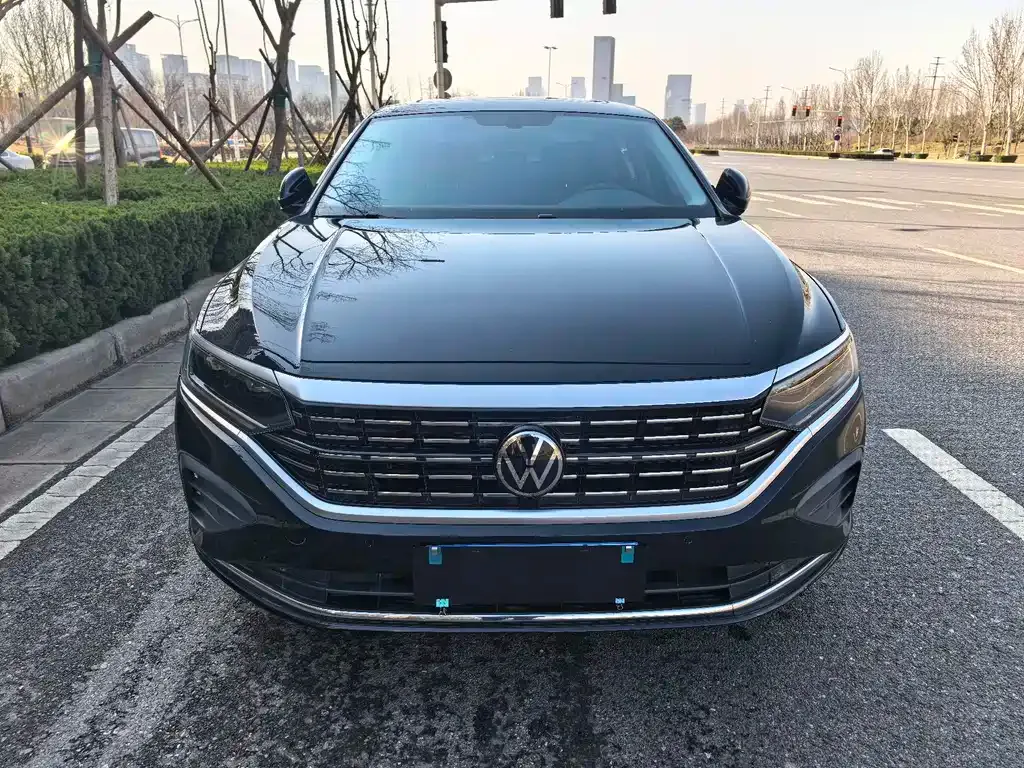 Volkswagen Passat — фото 7