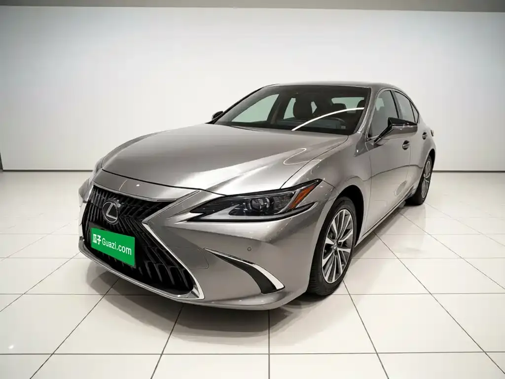 Lexus ES — фото 5