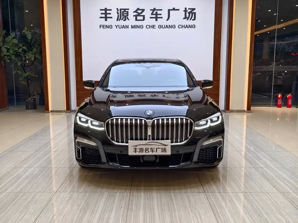 BMW 7 Series — фото 2