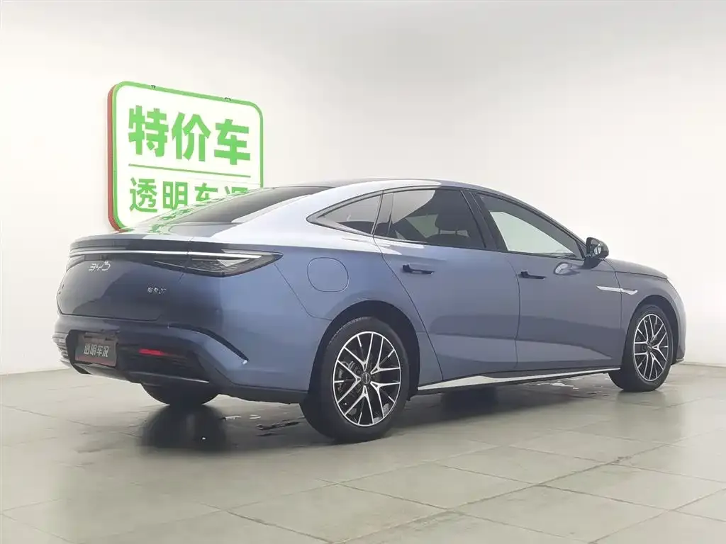 BYD Seal 07 DM-i — фото 10