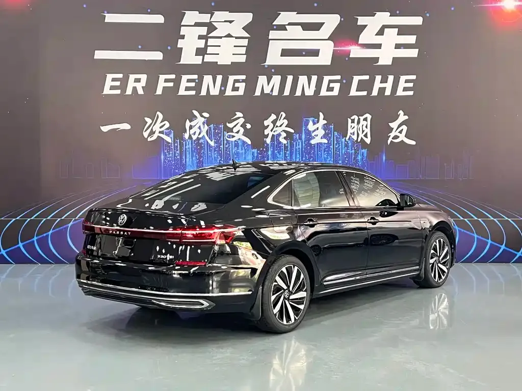 Volkswagen Passat — фото 10