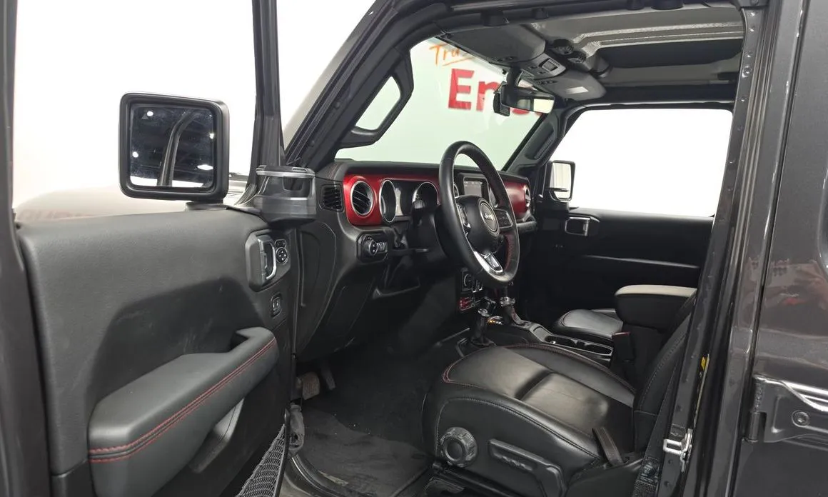 Jeep Wrangler — фото 10