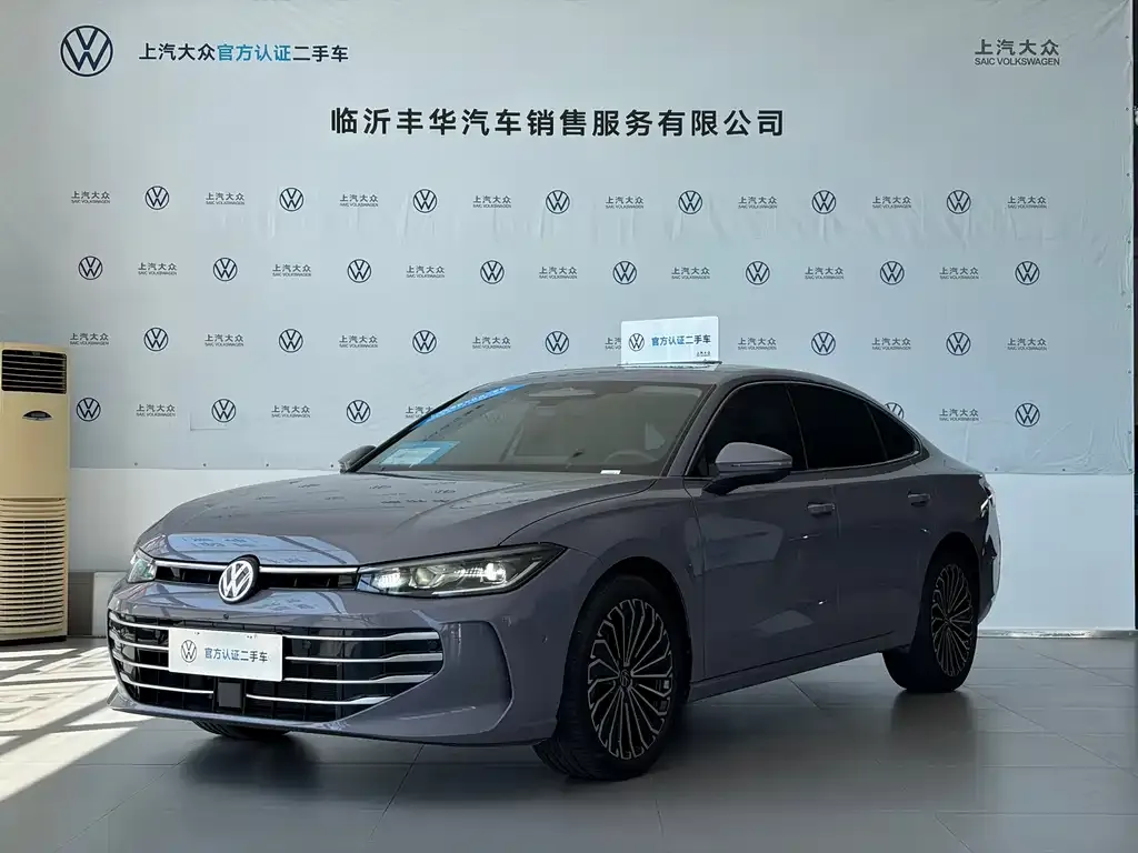 Volkswagen Passat — фото 1