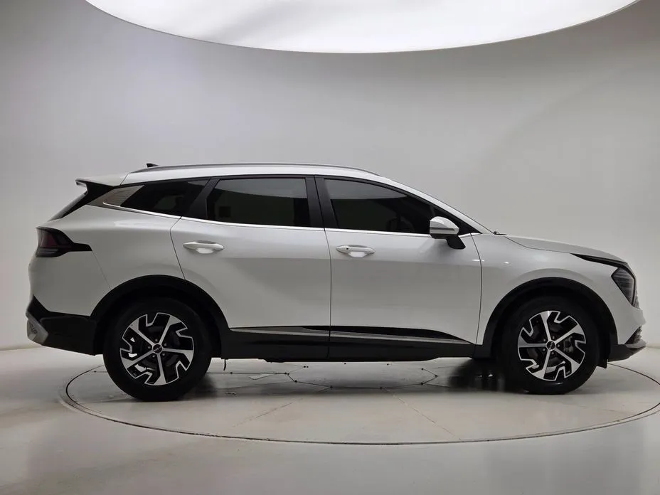 Kia Sportage — фото 8