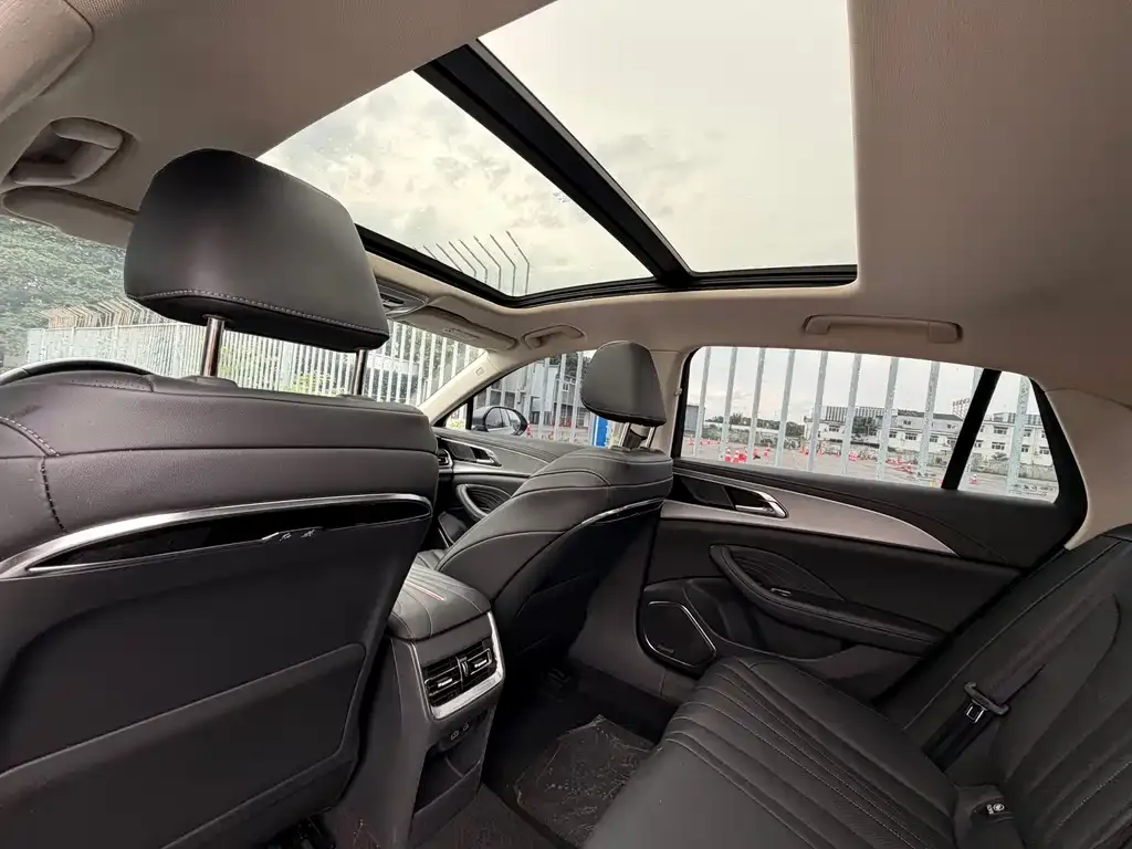 Hongqi H5 2024 из CN, фото 2