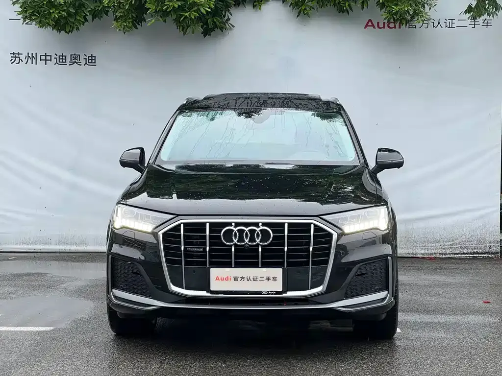 Audi Q7 2023 из CN, фото 7