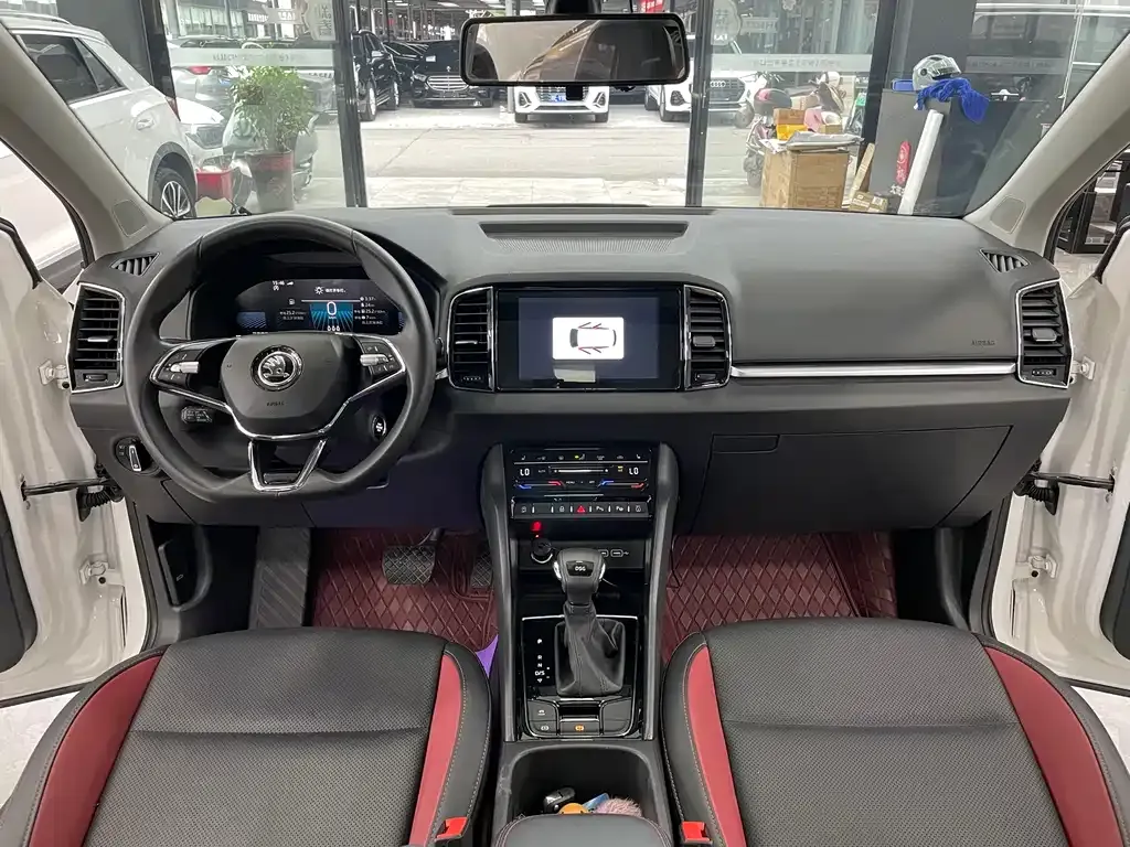 Skoda Karoq — фото 6