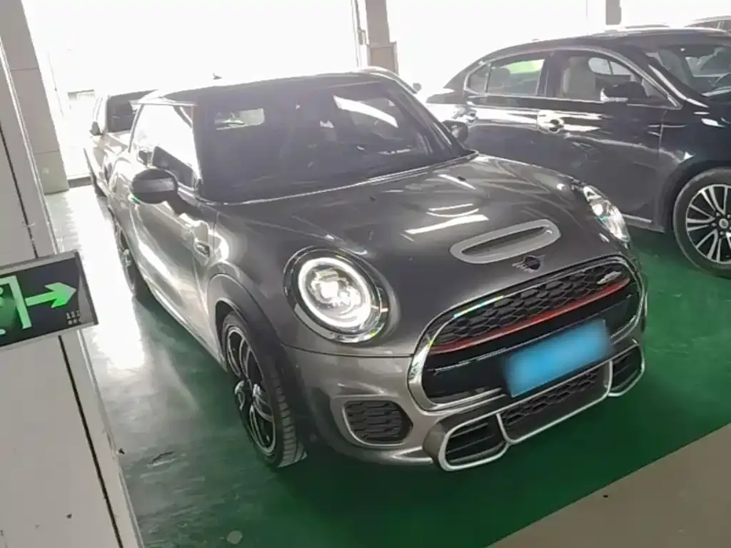MINI JCW (John Cooper Works) — фото 9