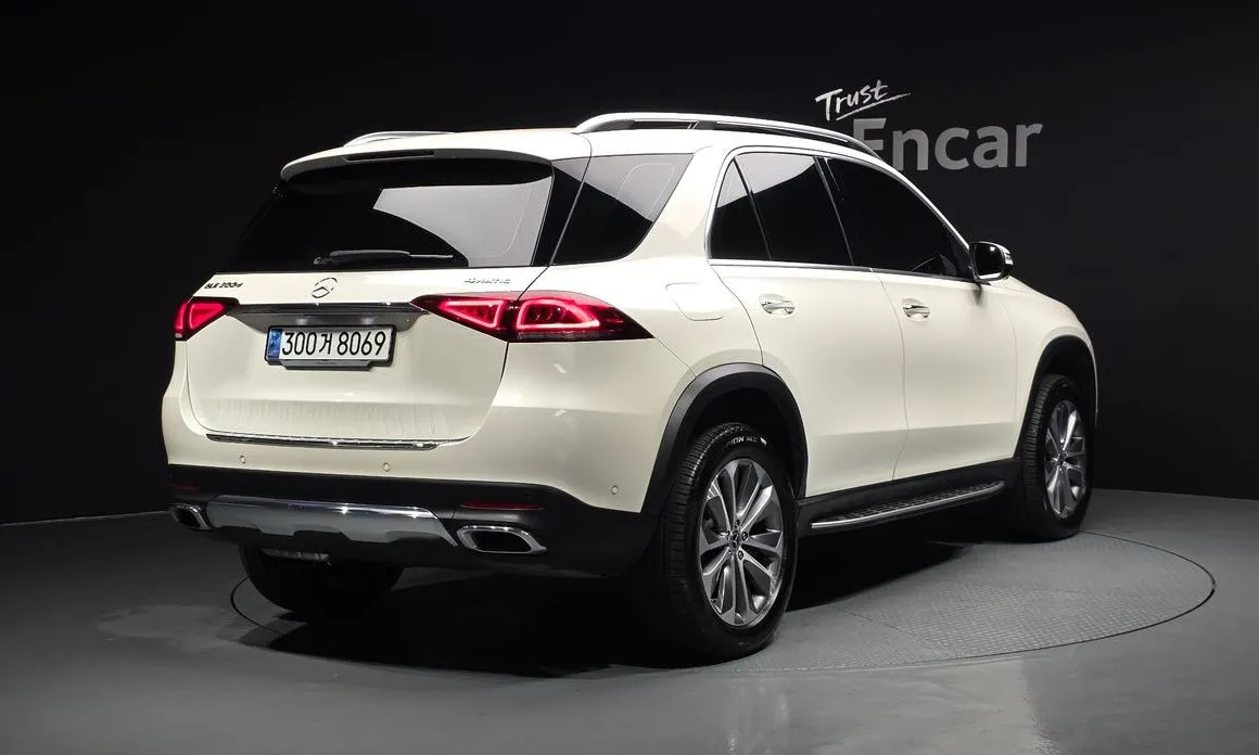Mercedes-Benz GLE-Class — фото 4
