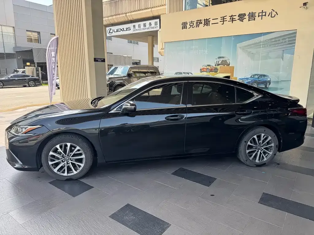 Lexus ES — фото 4