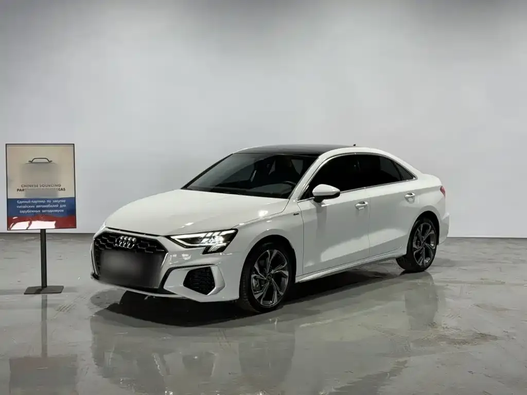 Audi A3 — фото 1