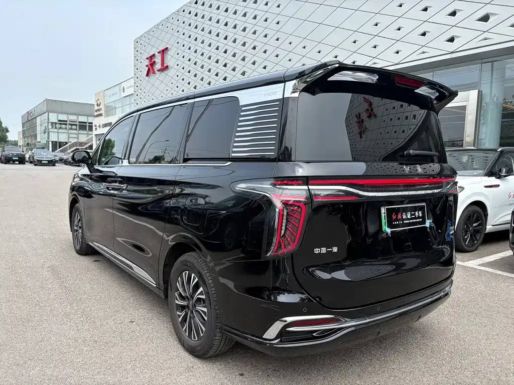 Hongqi HQ9 PHEV — фото 8