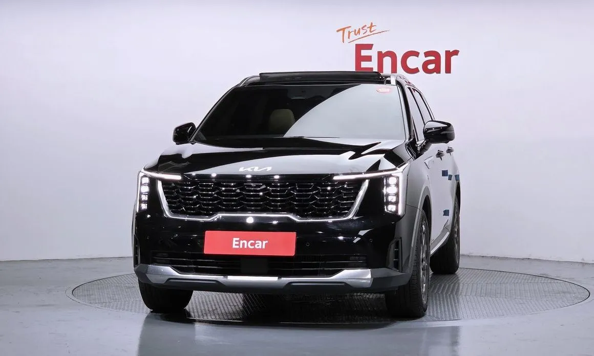 Kia Sorento — фото 8