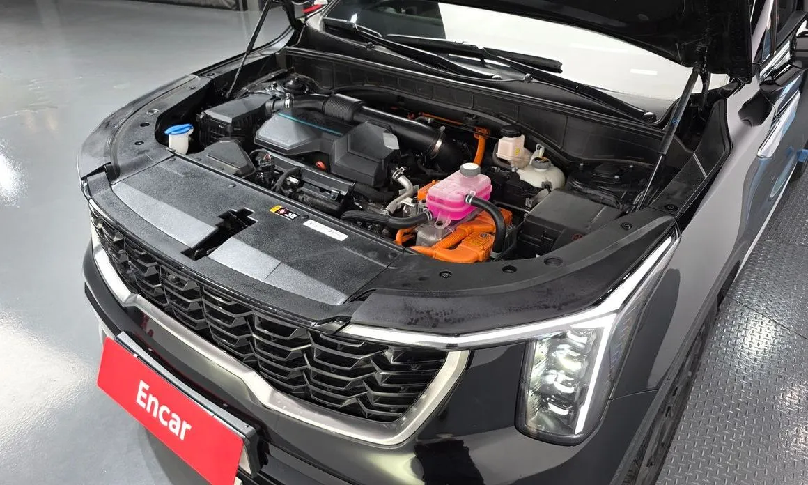 Kia Sorento — фото 7
