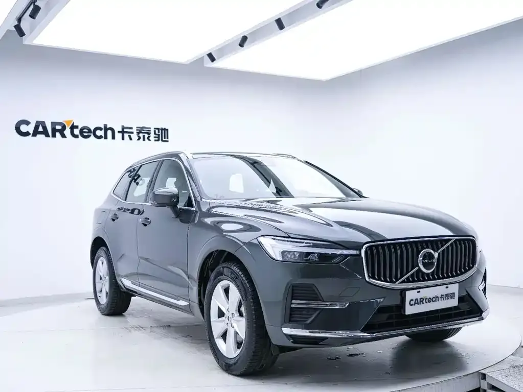 Volvo XC60 — фото 9