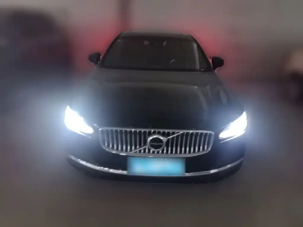 Volvo S90 — фото 8