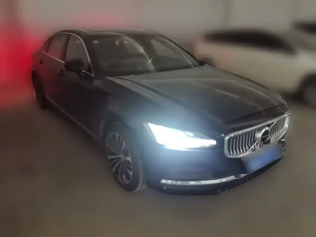 Volvo S90 — фото 10