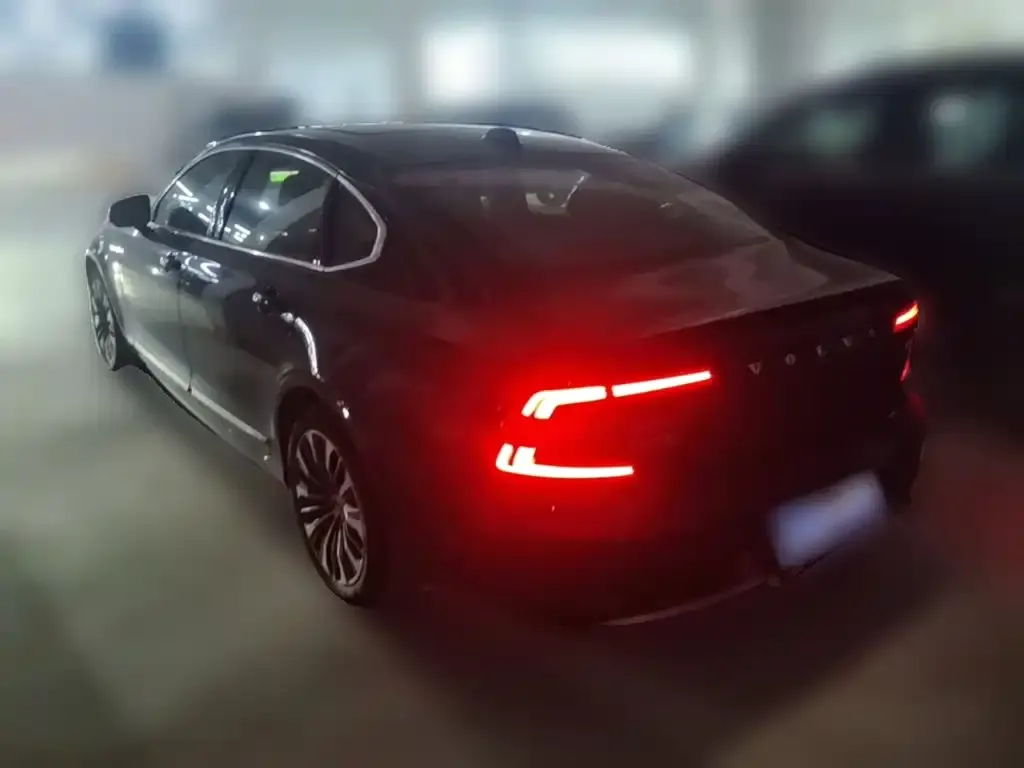 Volvo S90 — фото 7
