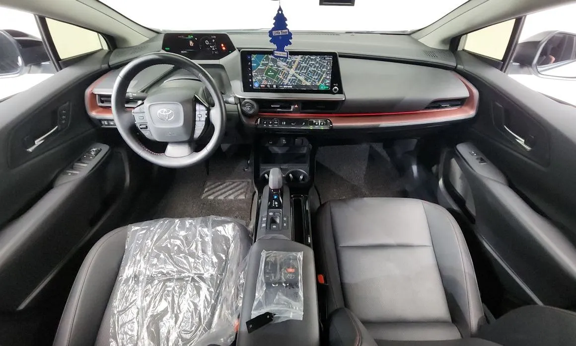 Toyota Prius — фото 9