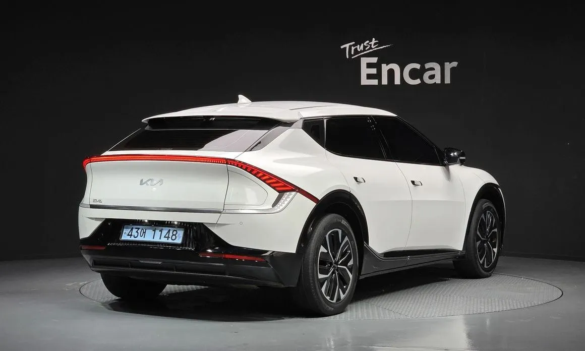 Kia EV6 — фото 8