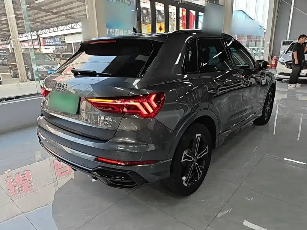 Audi Q3 — фото 5
