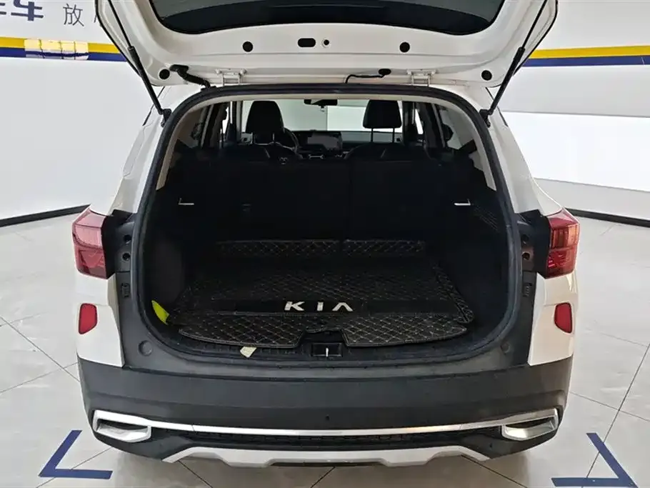 Kia KX3 2021 из CN, фото 9