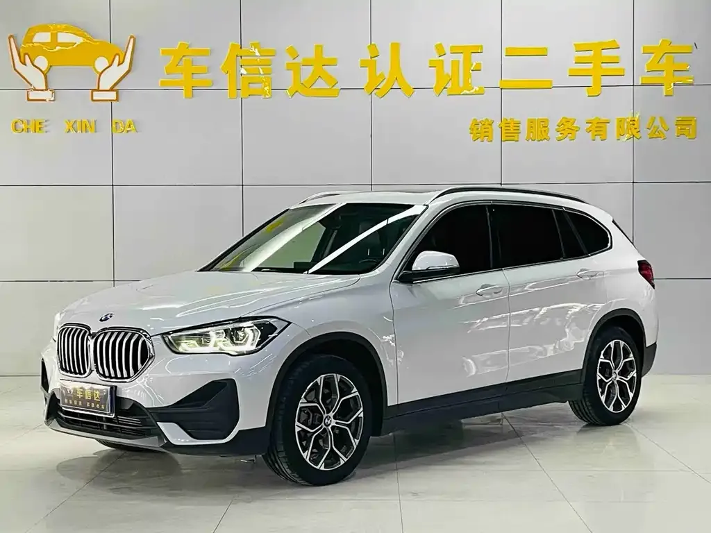 BMW X1 — фото 1