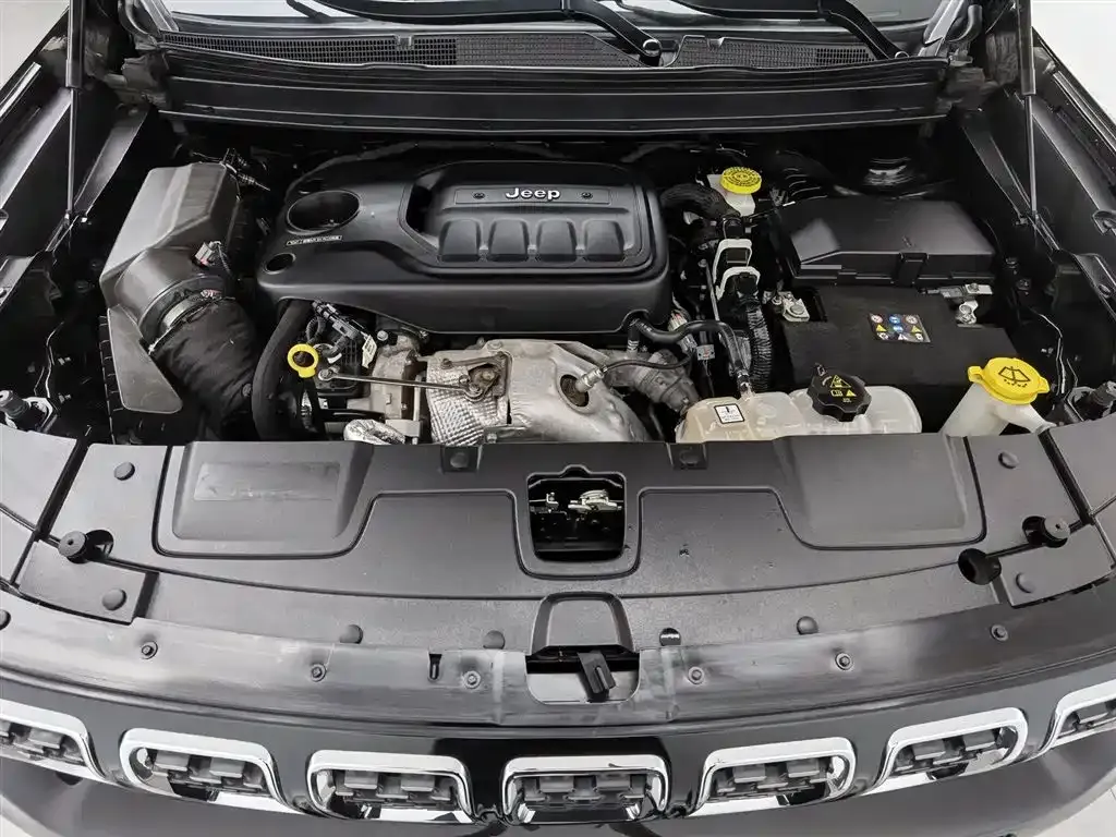 Jeep Grand Commander 2022 из CN, фото 6