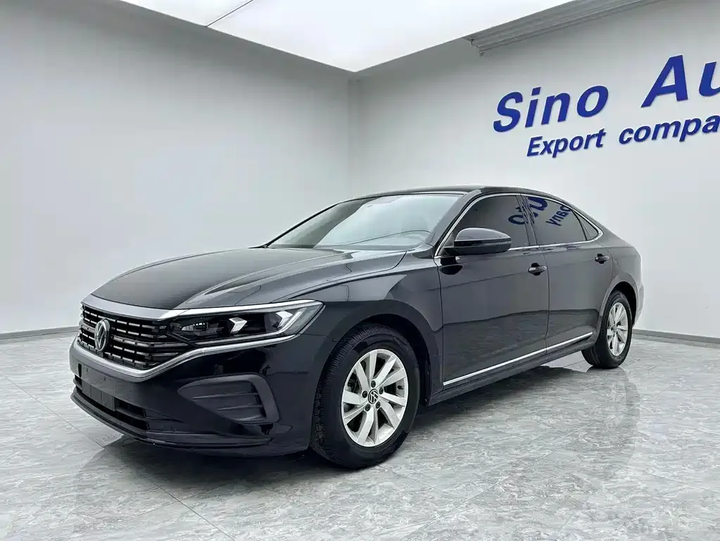 Volkswagen Passat — фото 1
