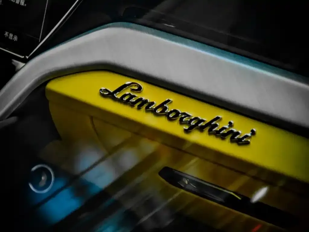 Lamborghini Urus — фото 3