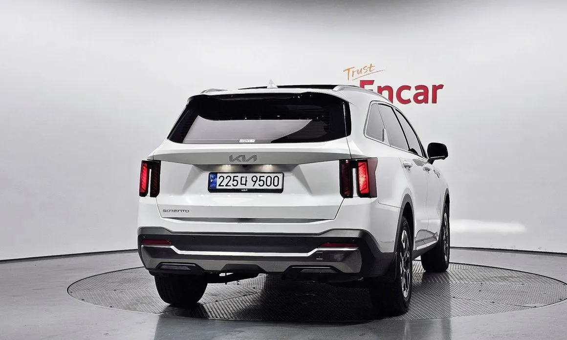 Kia Sorento — фото 10