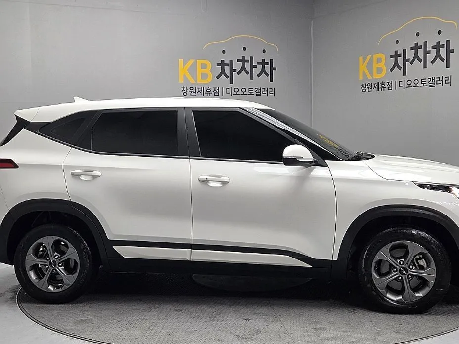 Kia Seltos — фото 6