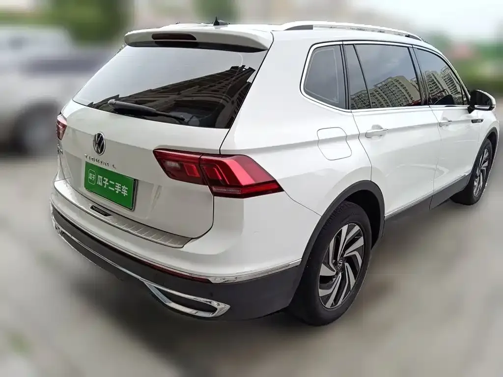 Volkswagen Tiguan L 2023 из CN, фото 2