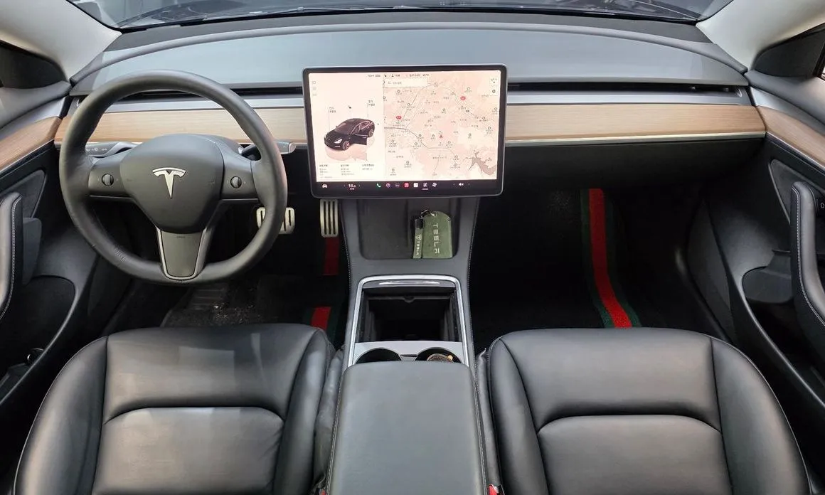 Tesla Model 3 — фото 9