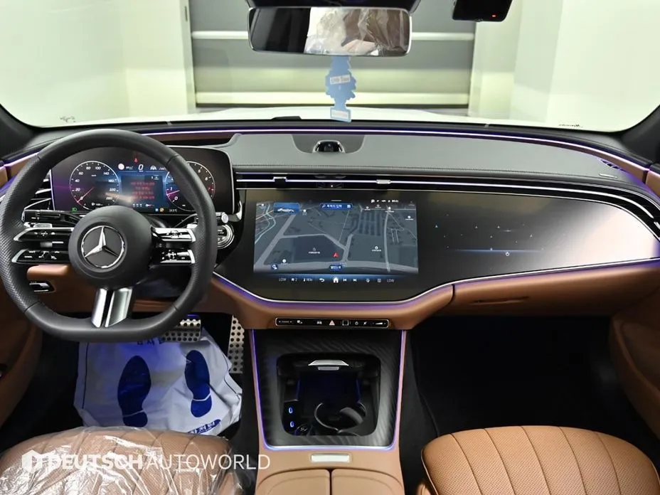 Mercedes-Benz E-Class — фото 10