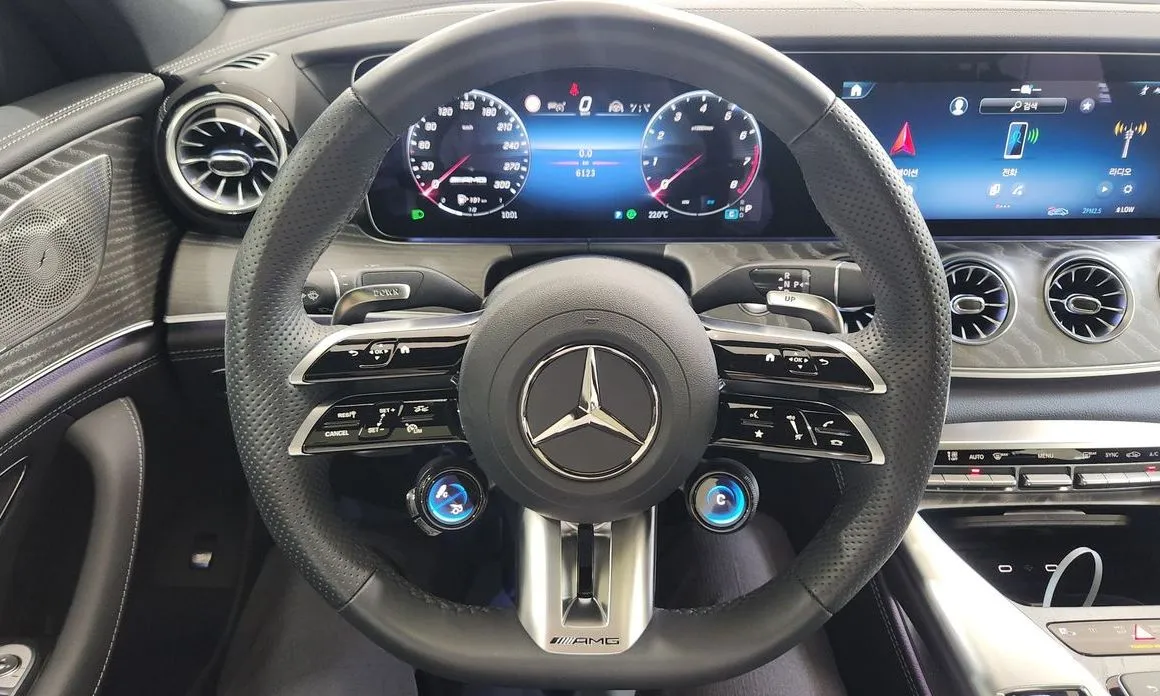 Mercedes-Benz AMG GT — фото 10