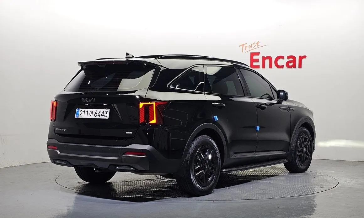 Kia Sorento — фото 10