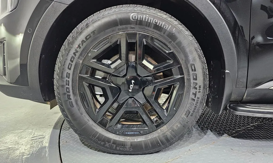 Kia Sorento — фото 6