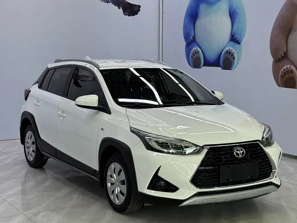 Toyota Yaris L — фото 8