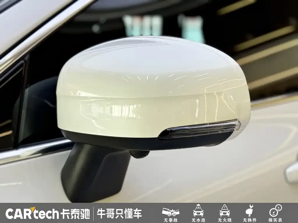 Volvo XC60 2024 из CN, фото 2
