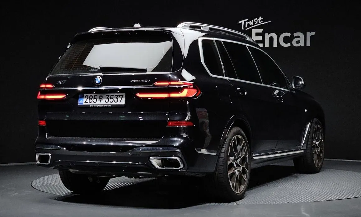 BMW X7 — фото 3