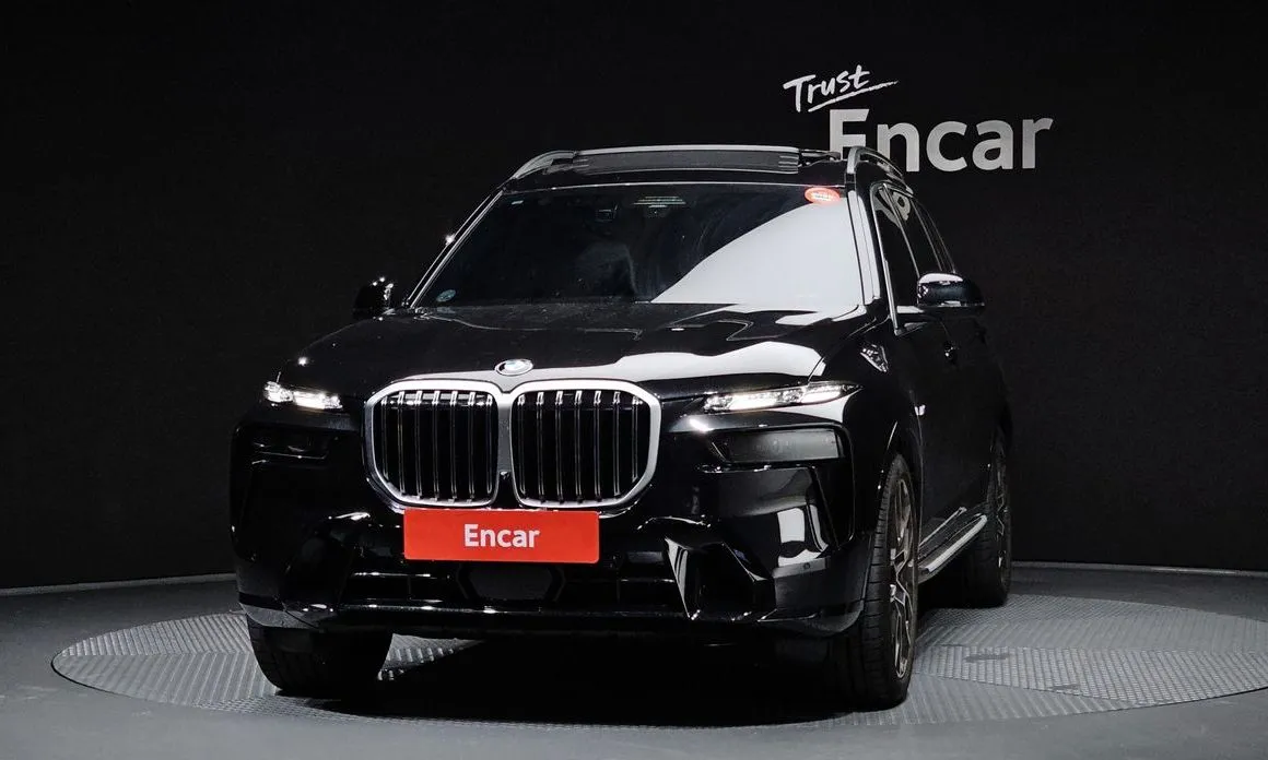 BMW X7 — фото 2