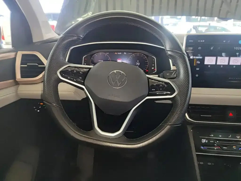 Volkswagen Tharu — фото 5